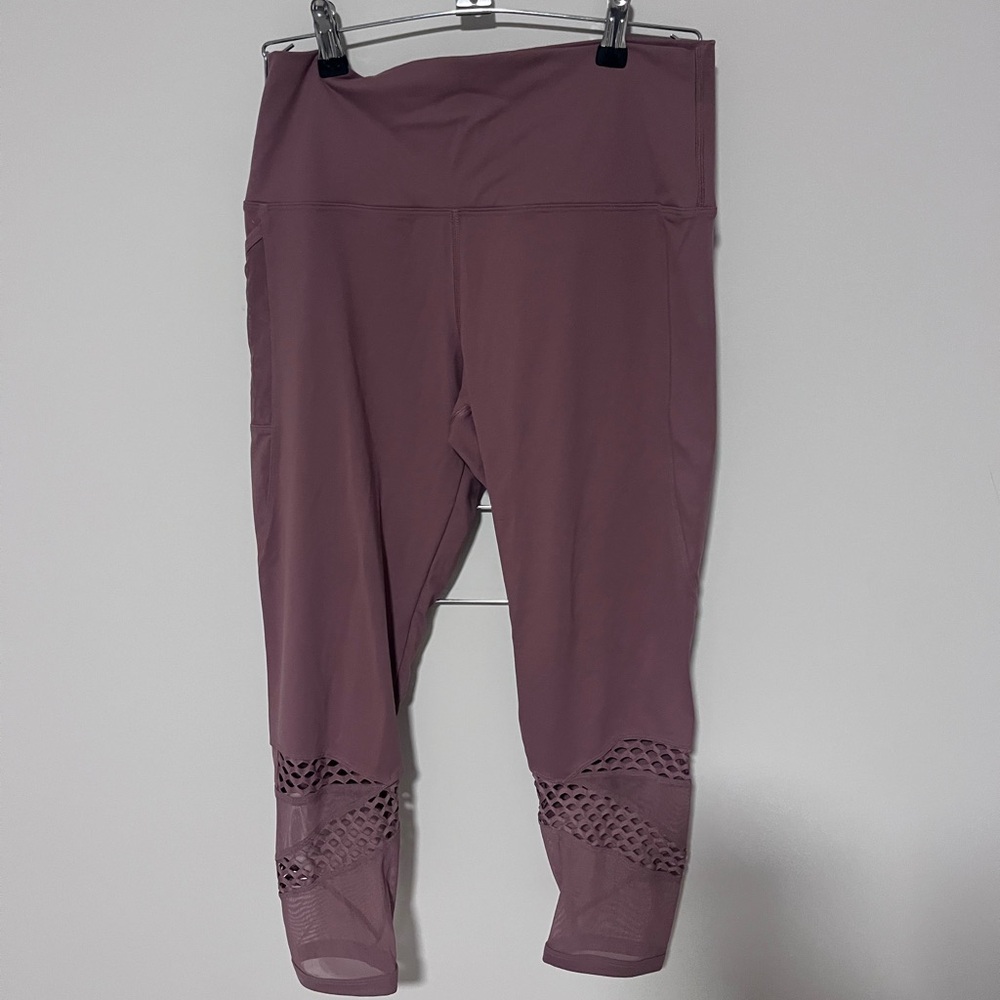 Women’s Pink Cropped Leggings Size Large Mesh Panel Athletic Workout Pants